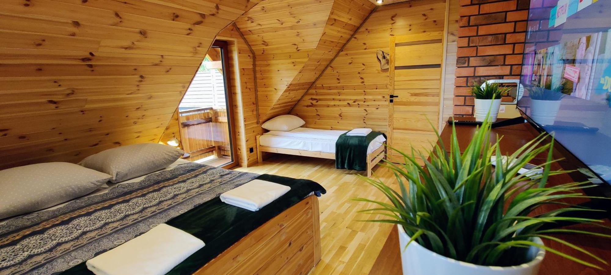 Dom Pod Lesniczowka Villa Zachelmie  Exteriör bild